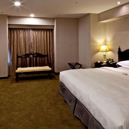 Royal Seasons Hotel Taichung‧Zhongkang Kültér fotó