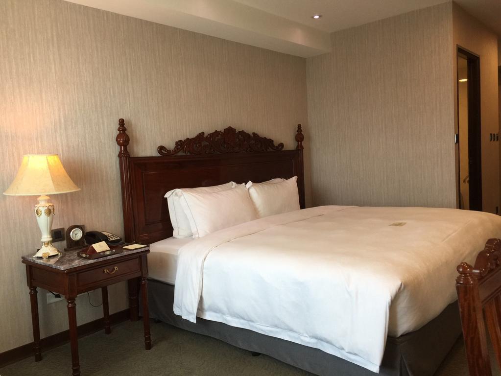 Royal Seasons Hotel Taichung‧Zhongkang Kültér fotó
